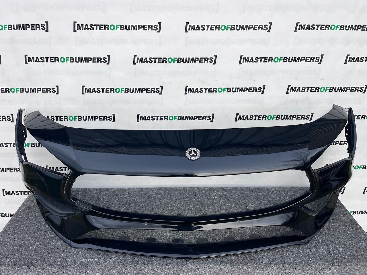 Mercedes Cla Amg Saloon Shotingbrake A118 2019-2023 Front Bumper Genuine [e359]