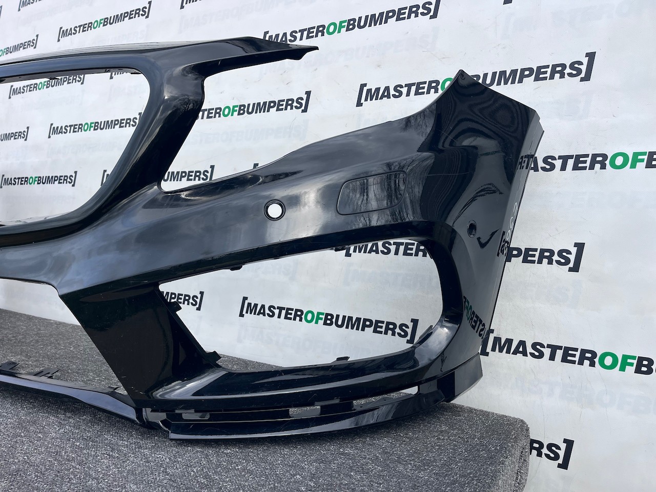 Mercedes Gla Amg Line 4 Matic A156 2012-2016 Front Bumper 6 Pdc Genuine [e365]