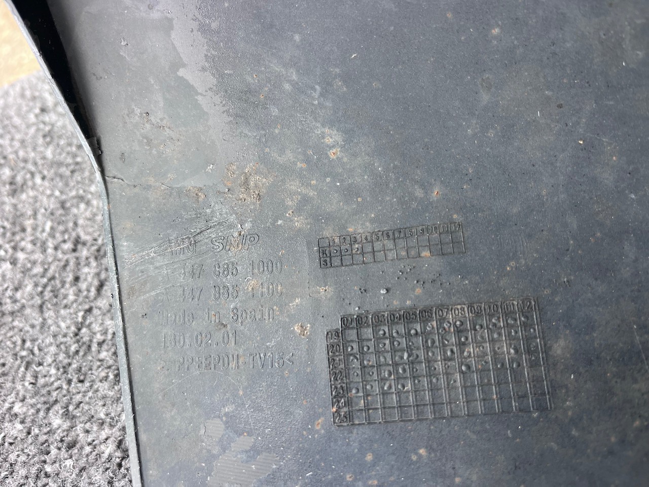 Mercedes Vito Tourer V-class A447 2015-2022 Front Bumper 6 Pdc Genuine [e382]