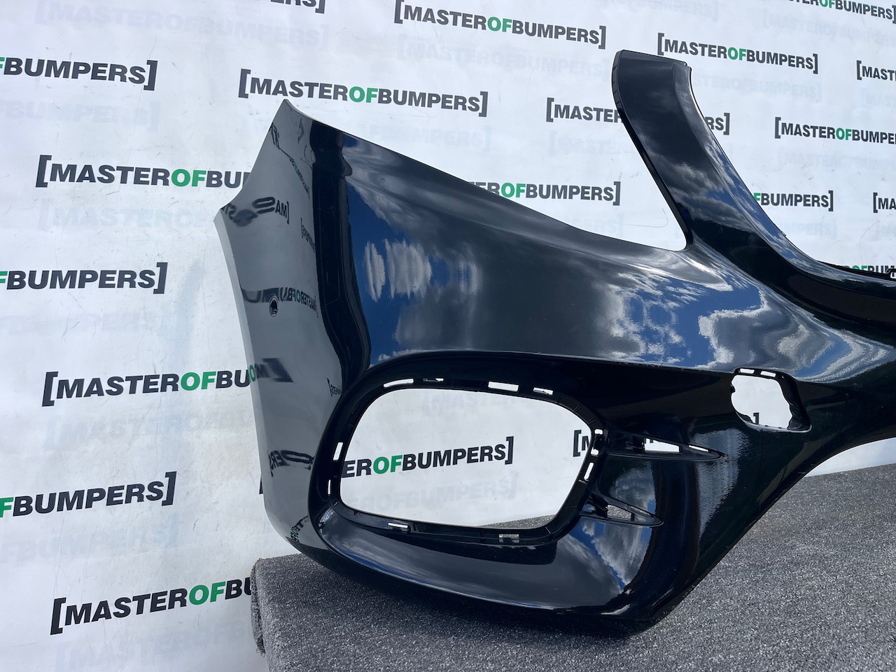 Mercedes Vito Tourer V-class A447 2015-2022 Front Bumper 6 Pdc Genuine [e382]