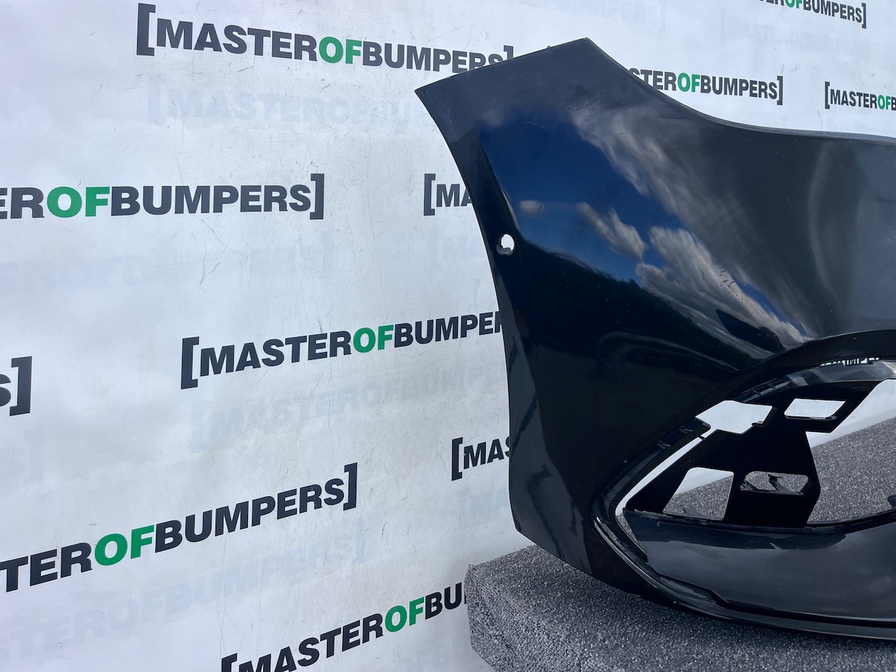 Mercedes E Class Amg Saloon A214 2024-2027 Front Bumper 6 Pdc Genuine [e383]