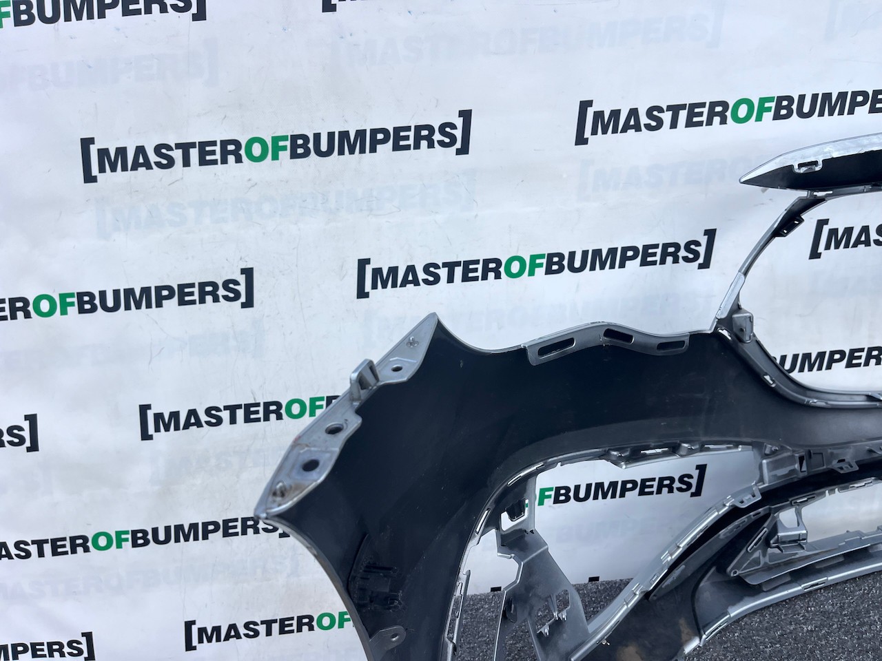 Mercedes E Class Amg Saloon A214 2024-2027 Front Bumper 6 Pdc Genuine [e385]