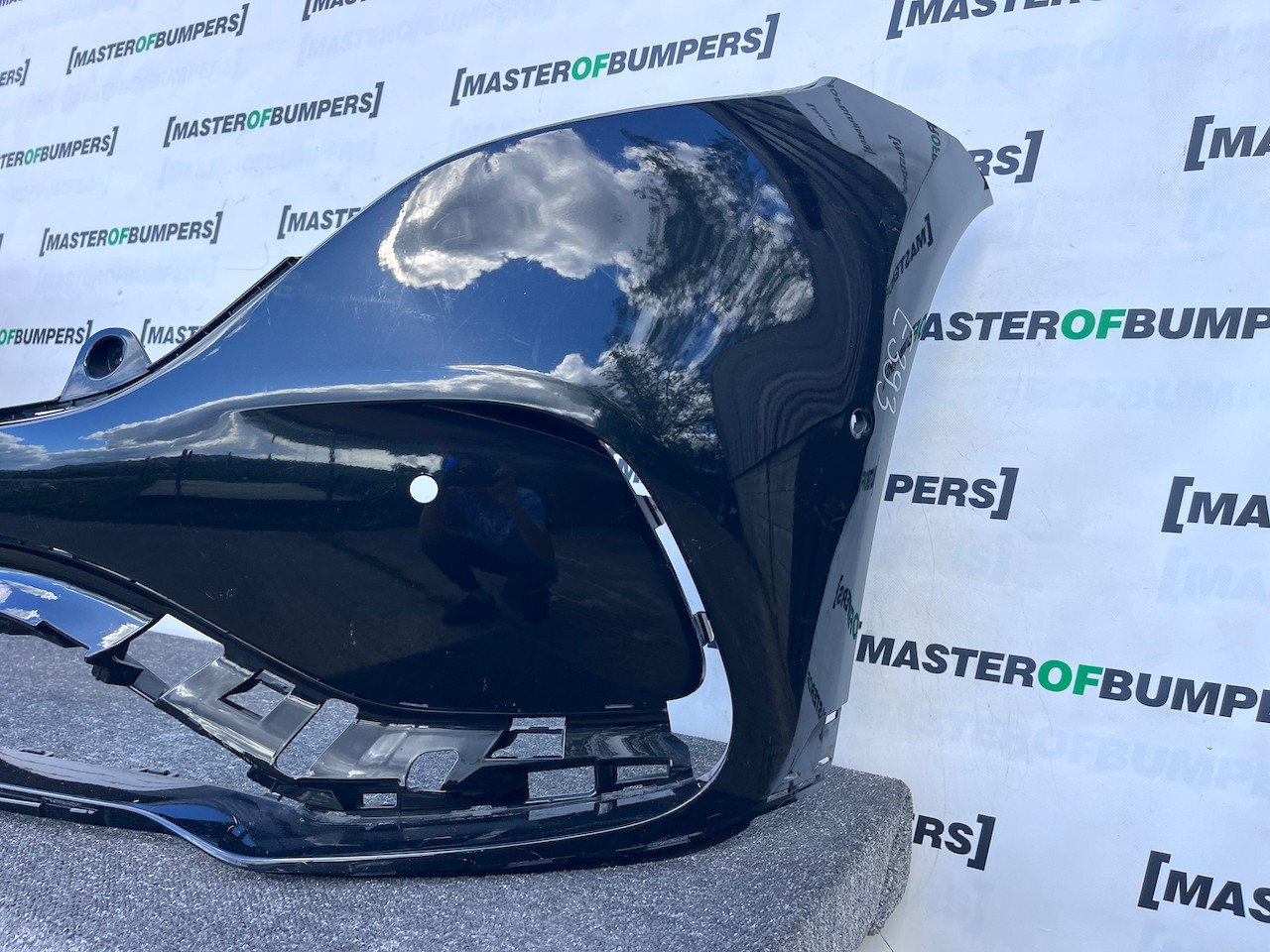 Mercedes Eqc Amg Line Premium A293 2020-2024 Front Bumper 6 Pdc Genuine [e393]