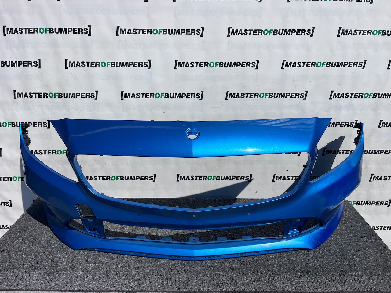 Mercedes A Class Se A176 Lift Hatchback 2016-2019 Front Bumper Genuine [e404]