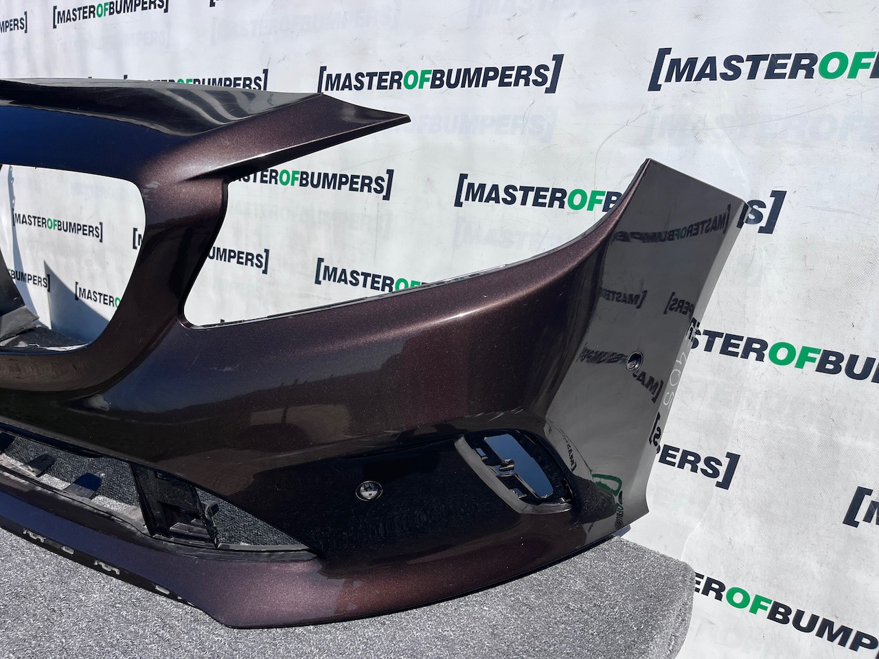 Mercedes A Class Se A176 Lift Hatchback 2016-2019 Front Bumper Genuine [e405]