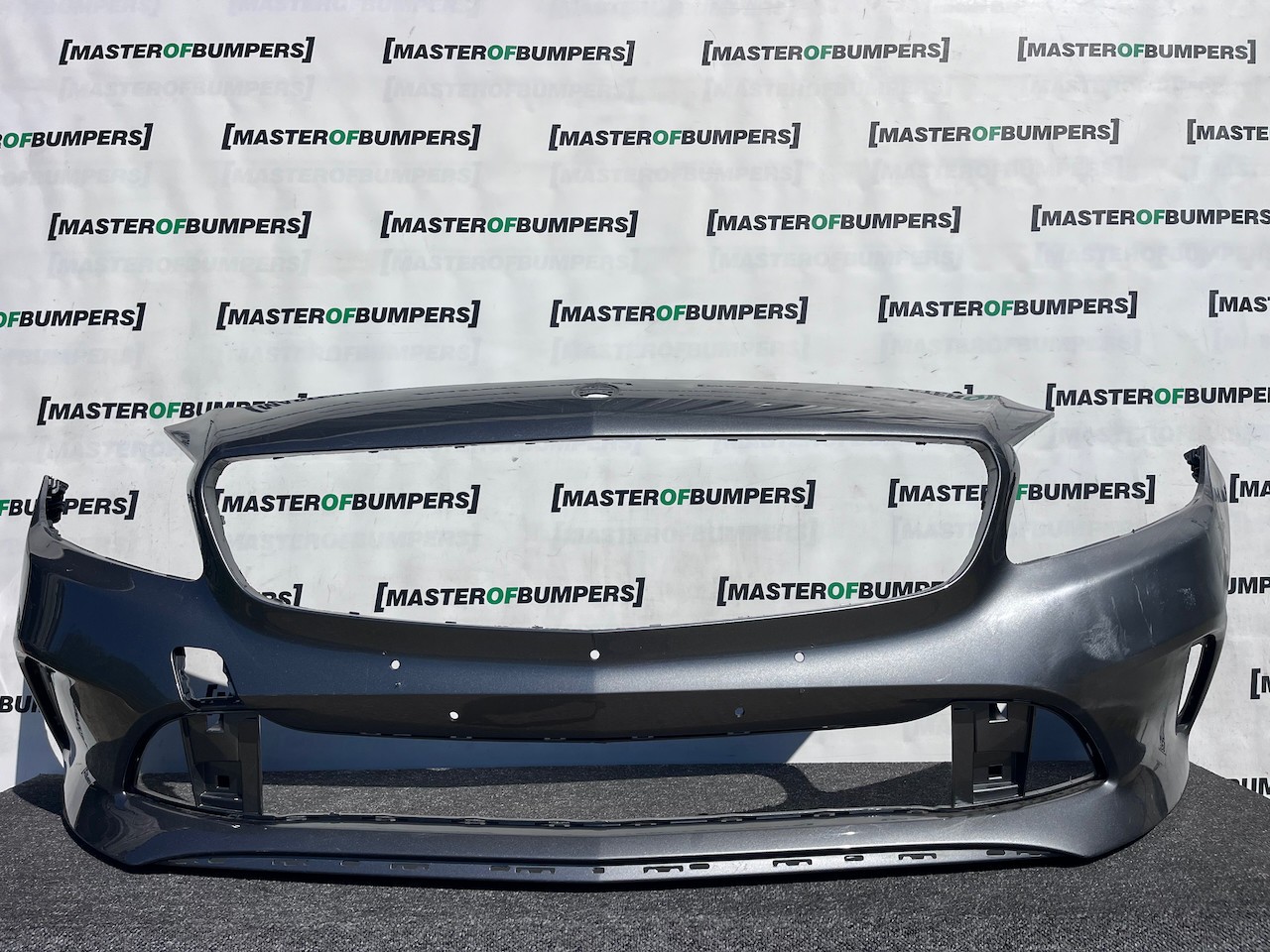 Mercedes A Class Se A176 Lift Hatchback 2016-2019 Front Bumper Genuine [e408]