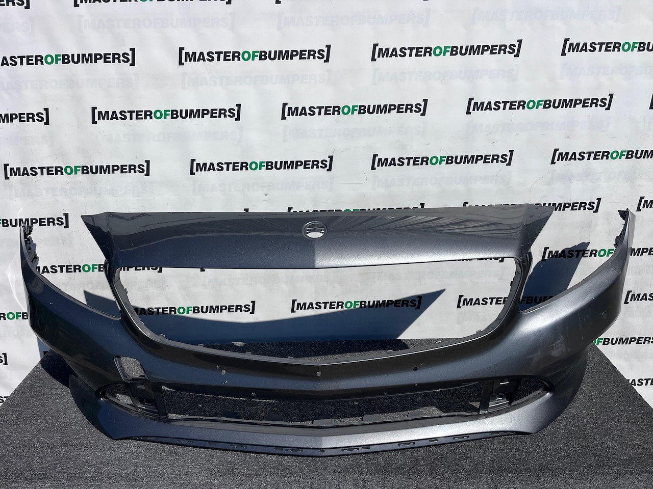 Mercedes A Class Se A176 Lift Hatchback 2016-2019 Front Bumper Genuine [e408]