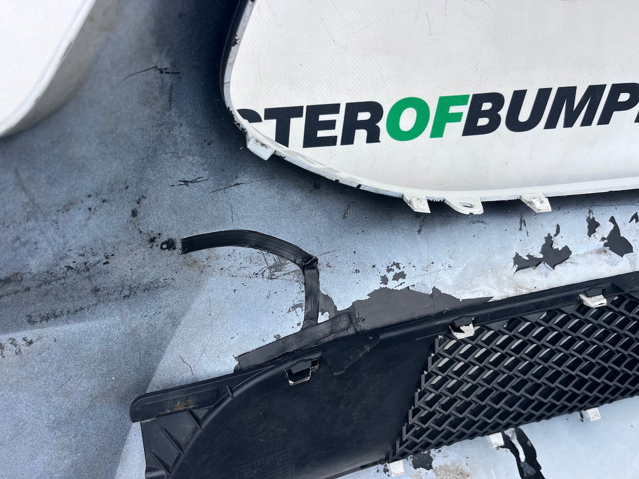 Mercedes A Class Se A177 Hatchback 2019-2022 Front Bumper 6 Pdc Genuine [e421]
