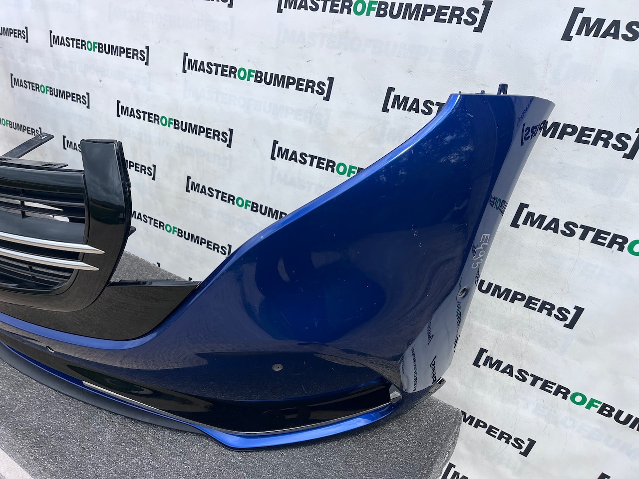 Mercedes Eqc Amg Line Premium A293 2020-2023 Front Bumper 6 Pdc Genuine [e493]