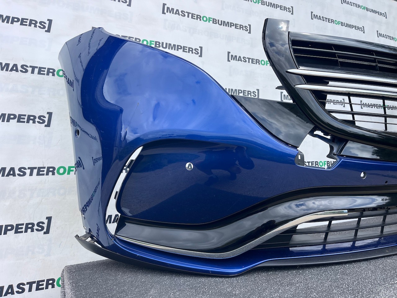 Mercedes Eqc Amg Line Premium A293 2020-2023 Front Bumper 6 Pdc Genuine [e493]