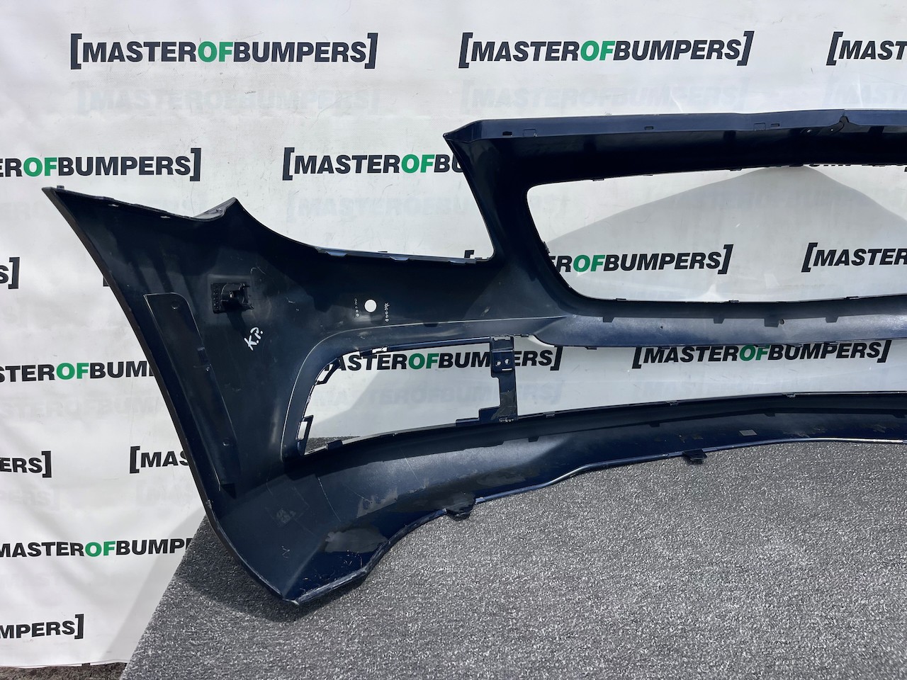 Mercedes Slk Se A172 Mk3 Cabrio 2012-2015 Front Bumper 6 Pdc Genuine [e435]