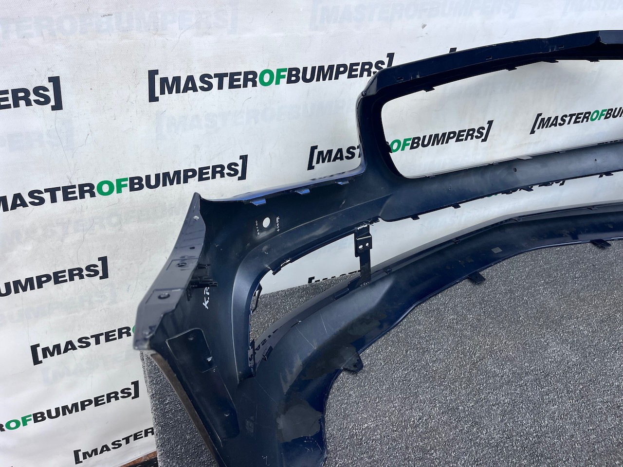 Mercedes Slk Se A172 Mk3 Cabrio 2012-2015 Front Bumper 6 Pdc Genuine [e435]
