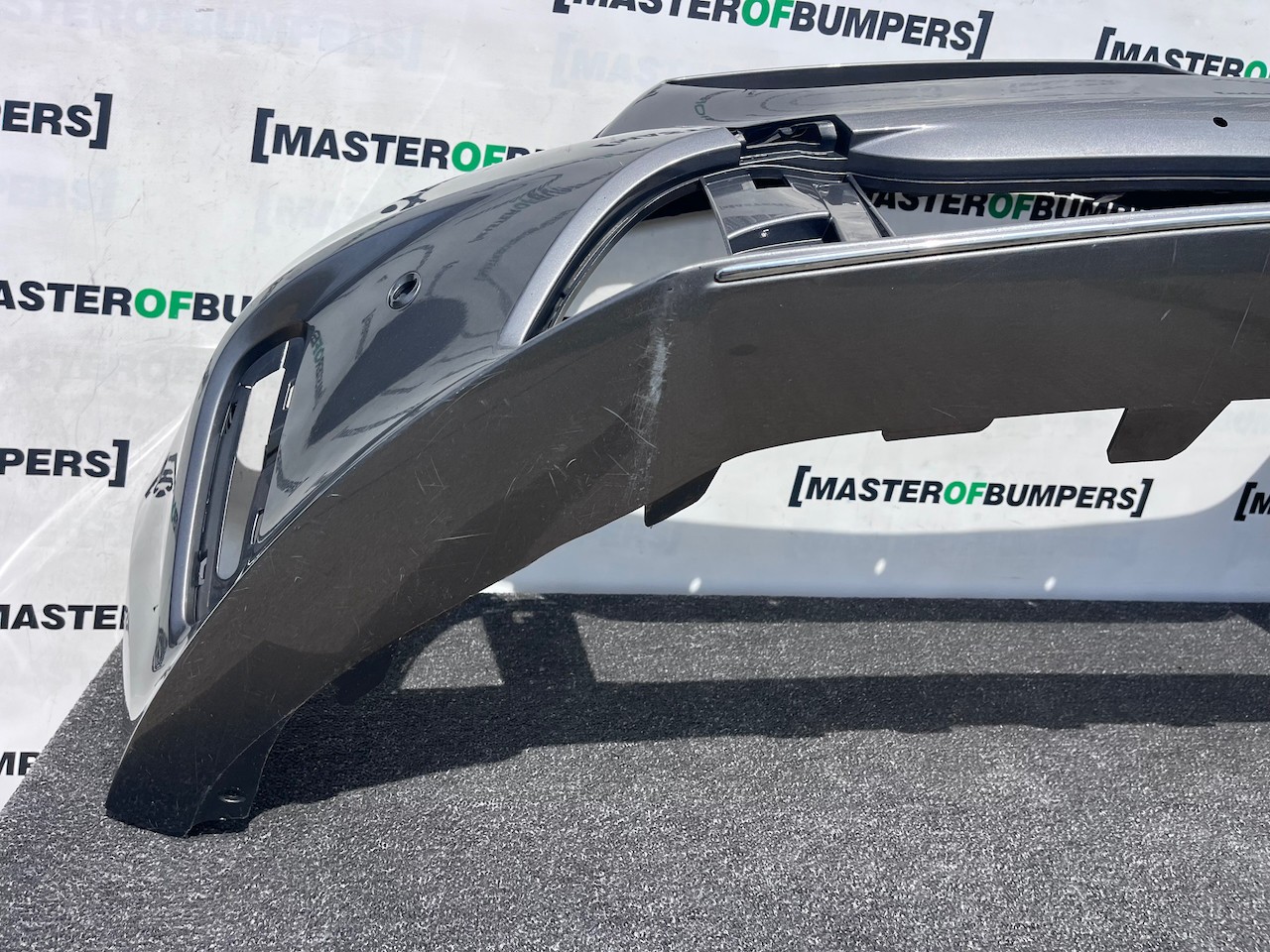 Mercedes A Class Se A176 Lift Hatchback 2016-2019 Front Bumper Genuine [e442]