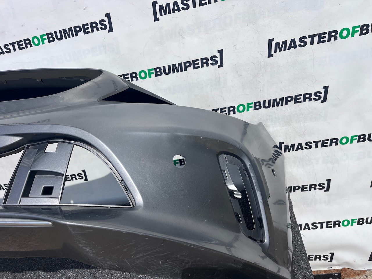 Mercedes A Class Se A176 Lift Hatchback 2016-2019 Front Bumper Genuine [e442]
