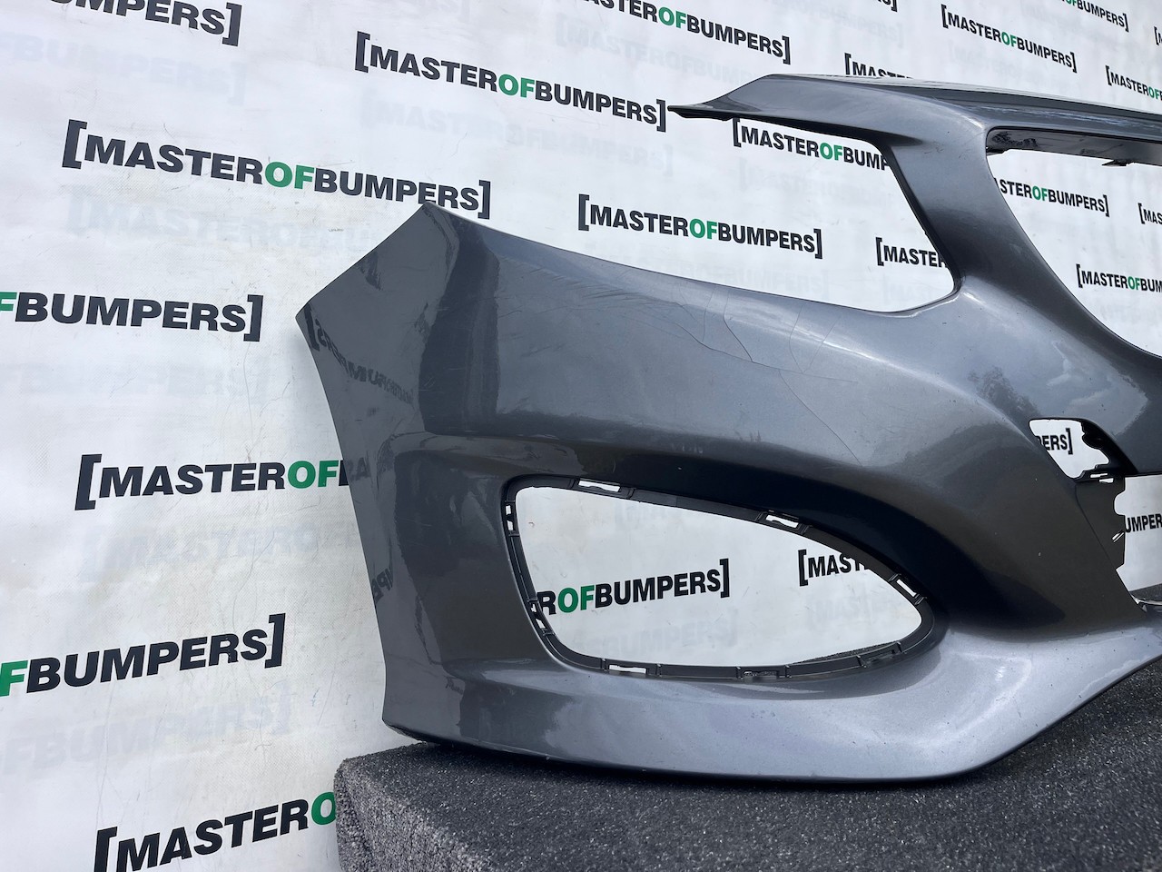 Mercedes B Class Se Hatchback 2014-2018 Front Bumper No Pdc Genuine [e444]