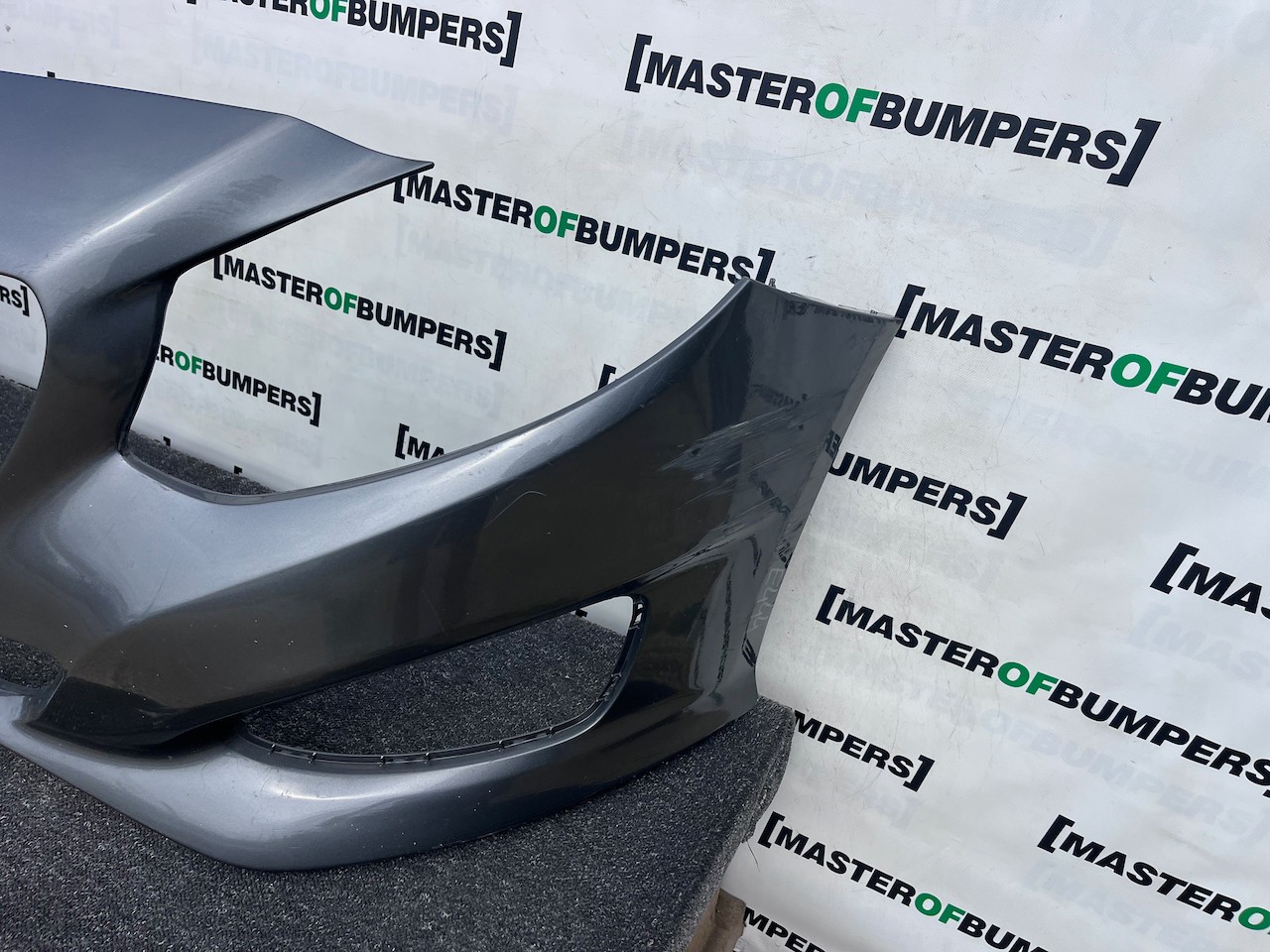 Mercedes B Class Se Hatchback 2014-2018 Front Bumper No Pdc Genuine [e444]