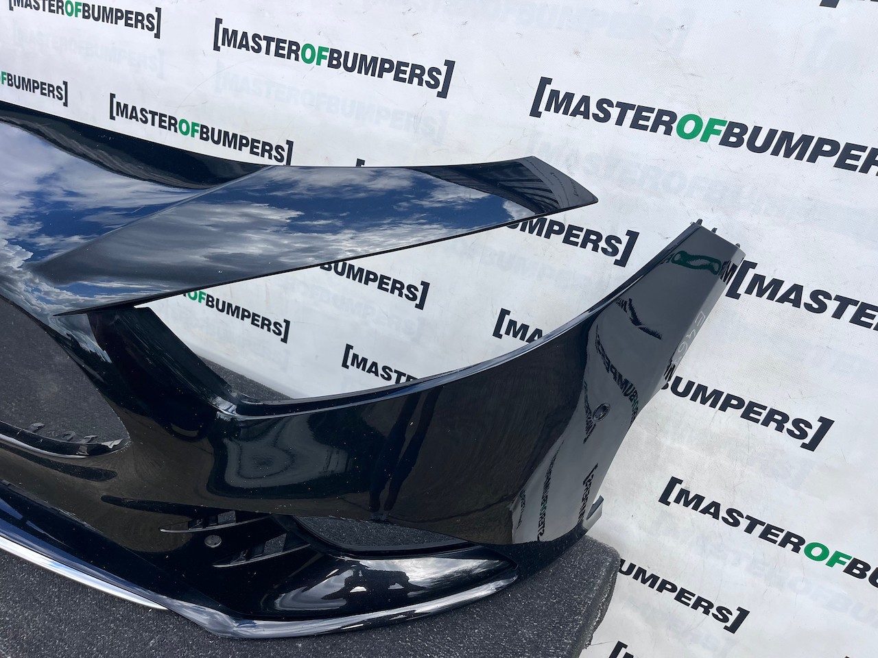 Mercedes A Class Amg A177 Hatchback 2019-2022 Front Bumper 6 Pdc Genuine [e467]