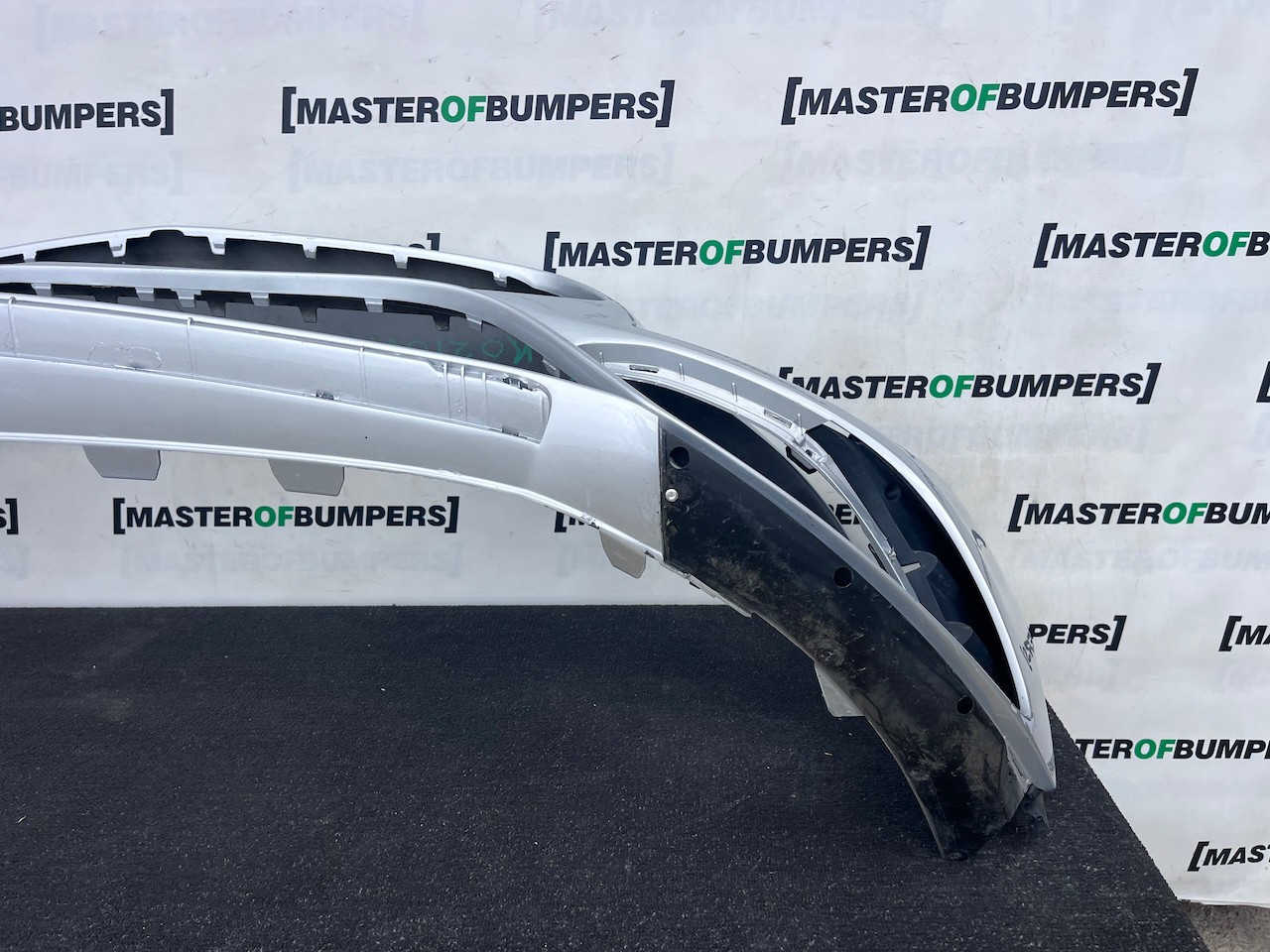 Mercedes Cla Amg Saloon Shotingbrake A118 2019-2023 Front Bumper Genuine [e477]