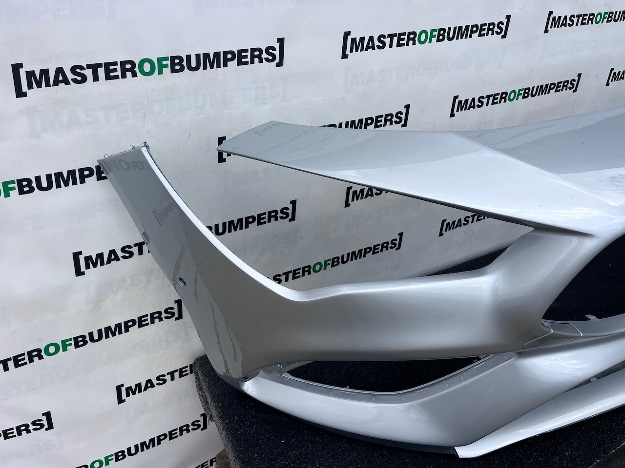 Mercedes Cla Amg Saloon Shotingbrake A118 2019-2023 Front Bumper Genuine [e477]