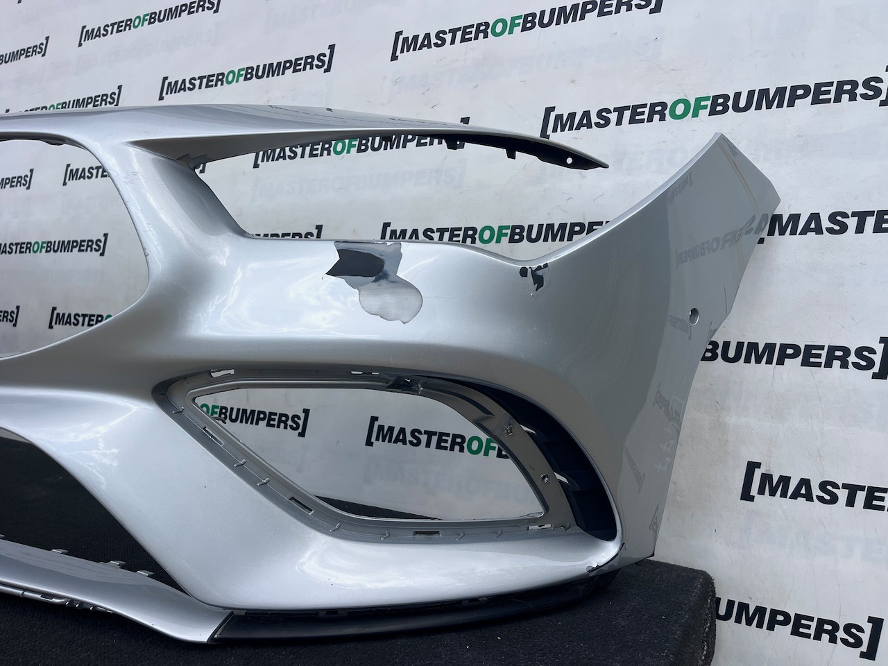 Mercedes Cla Amg Saloon Shotingbrake A118 2019-2023 Front Bumper Genuine [e477]