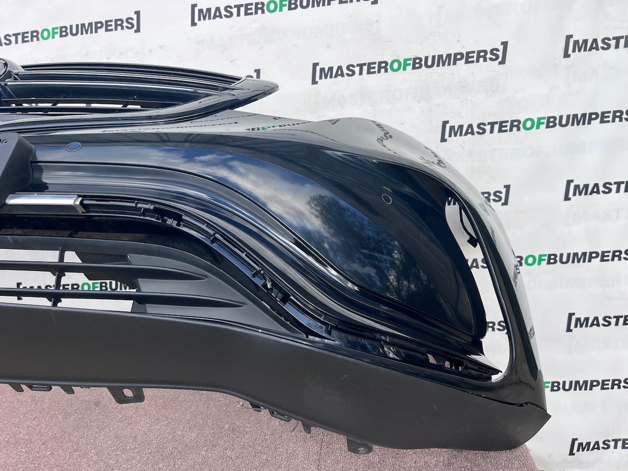 Mercedes Eqc Amg Line Premium A293 2020-2023 Front Bumper 6 Pdc Genuine [e355]