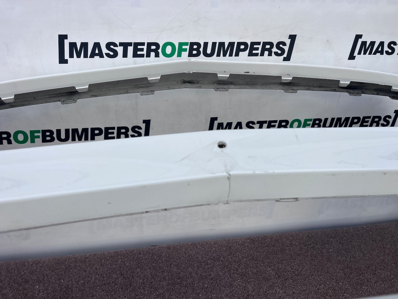 Mercedes C Class Se A205 Premium 2015-2018 Front Bumper 6 Pdc Genuine [e590]