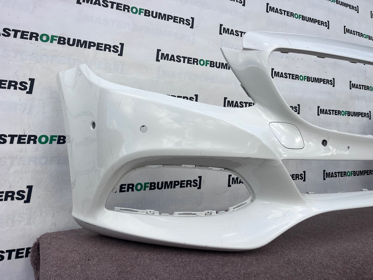 Mercedes C Class Se A205 Premium 2015-2018 Front Bumper 6 Pdc Genuine [e590]