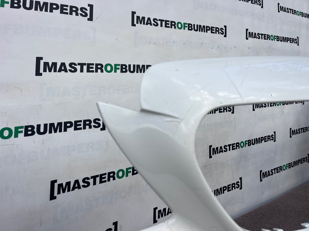 Mercedes C Class Se A205 Premium 2015-2018 Front Bumper 6 Pdc Genuine [e590]