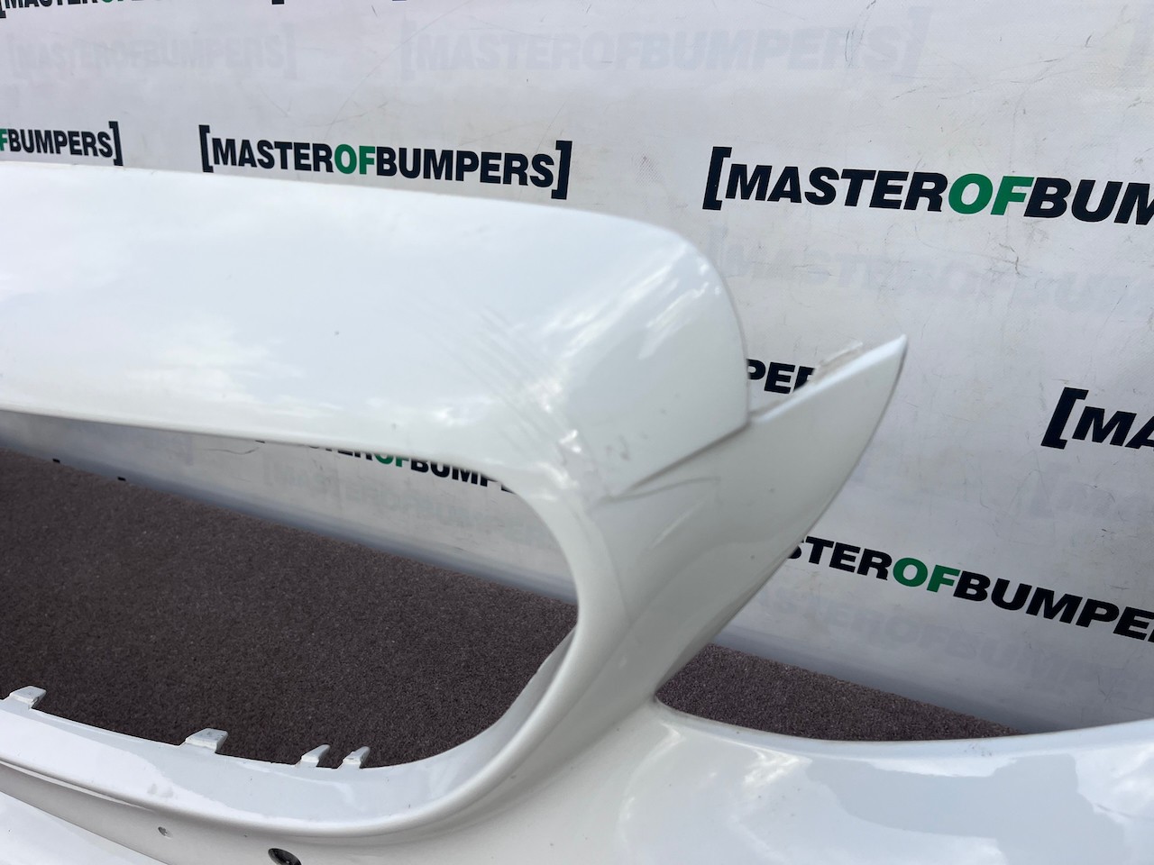 Mercedes C Class Se A205 Premium 2015-2018 Front Bumper 6 Pdc Genuine [e590]
