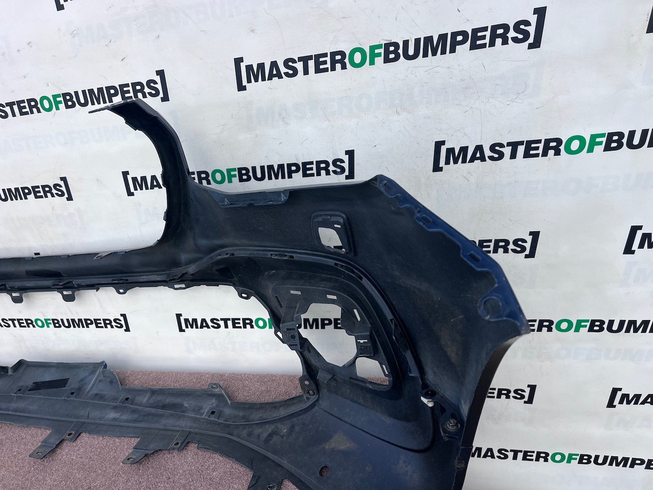 Mercedes X Class Pick Up A205 2017-2020 Front Bumper Jets Genuine [e490]