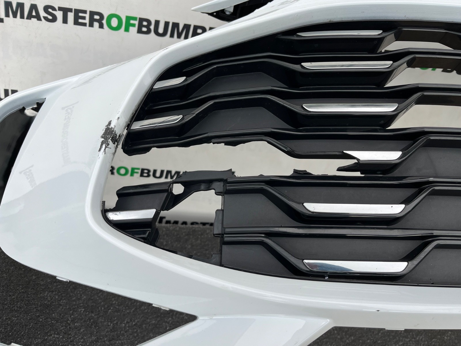 Mg Zs Hybrid+ E Crossover Mk2 2024-2027 Front Bumper Genuine [p682]