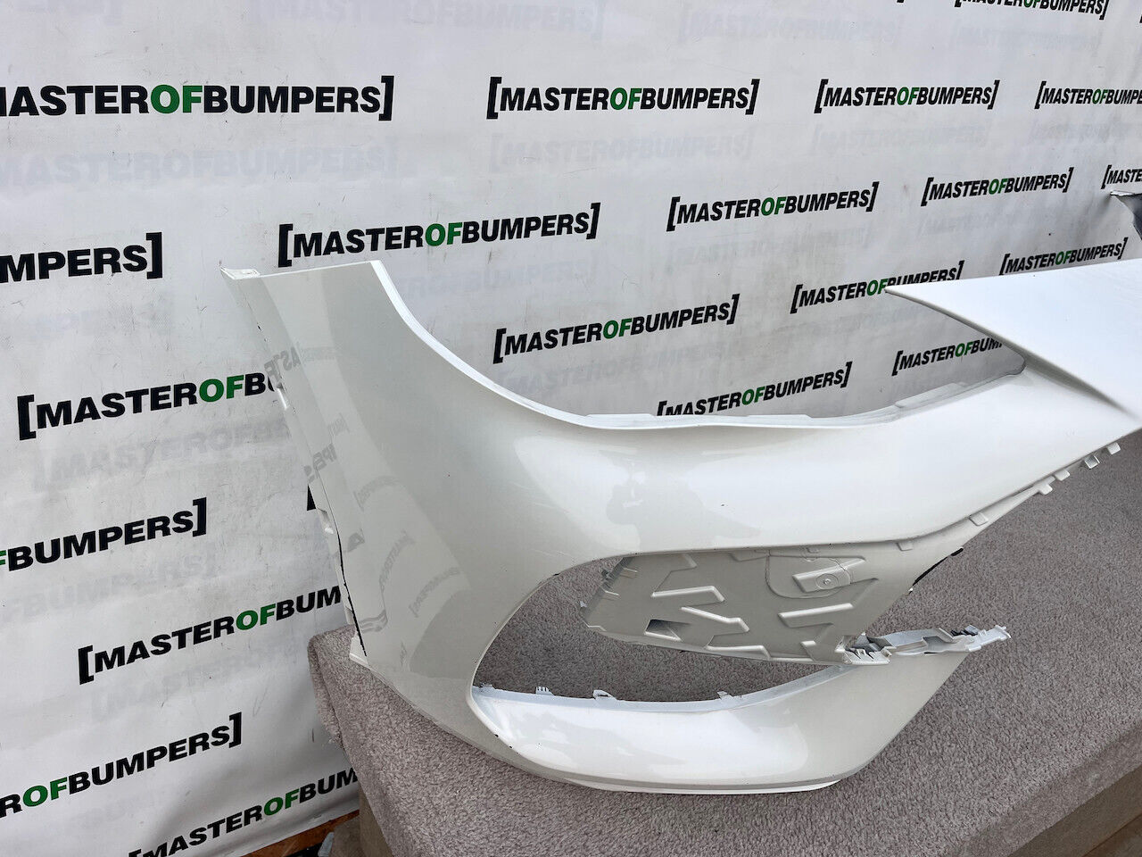 Mg Hs Trophy Face Lift Hatchback 2022-2025 Front Bumper 4 Pdc Genuine [p220]