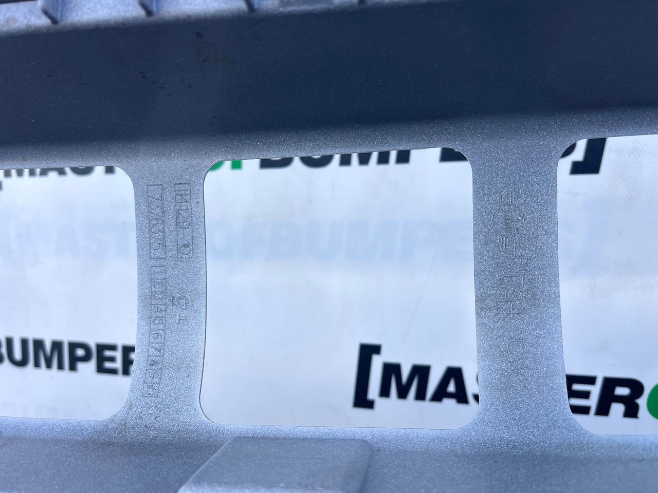 Mini Clubman Jcw Sport F54 Hatchback 2015-2020 Front Bumper 6 Pdc Genuine [p641]