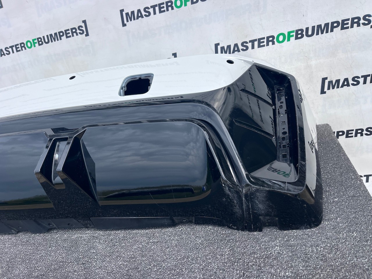 Mini Cooper Jcw Ev Electric Lci Hatch 2025-2027 Rear Bumper 6 Pdc Genuine [p697]