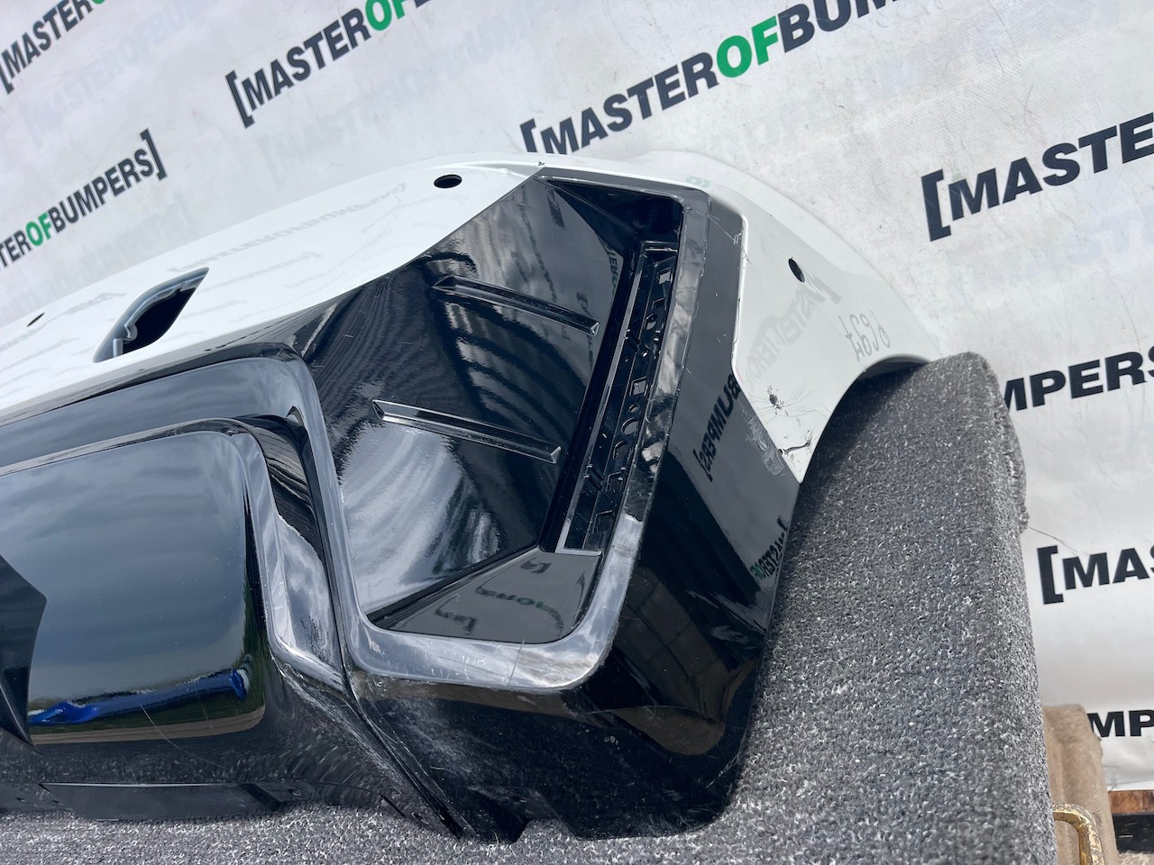 Mini Cooper Jcw Ev Electric Lci Hatch 2025-2027 Rear Bumper 6 Pdc Genuine [p697]
