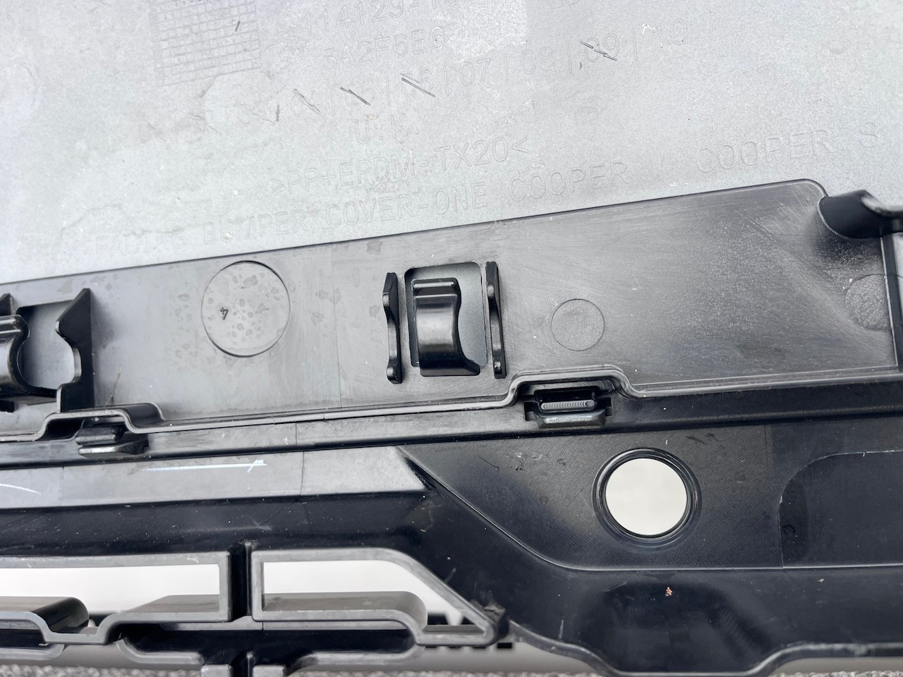 Mini Cooper One C F65  F66 Hatchback 2024-on Front Bumper 4 Pdc Genuine [p523]