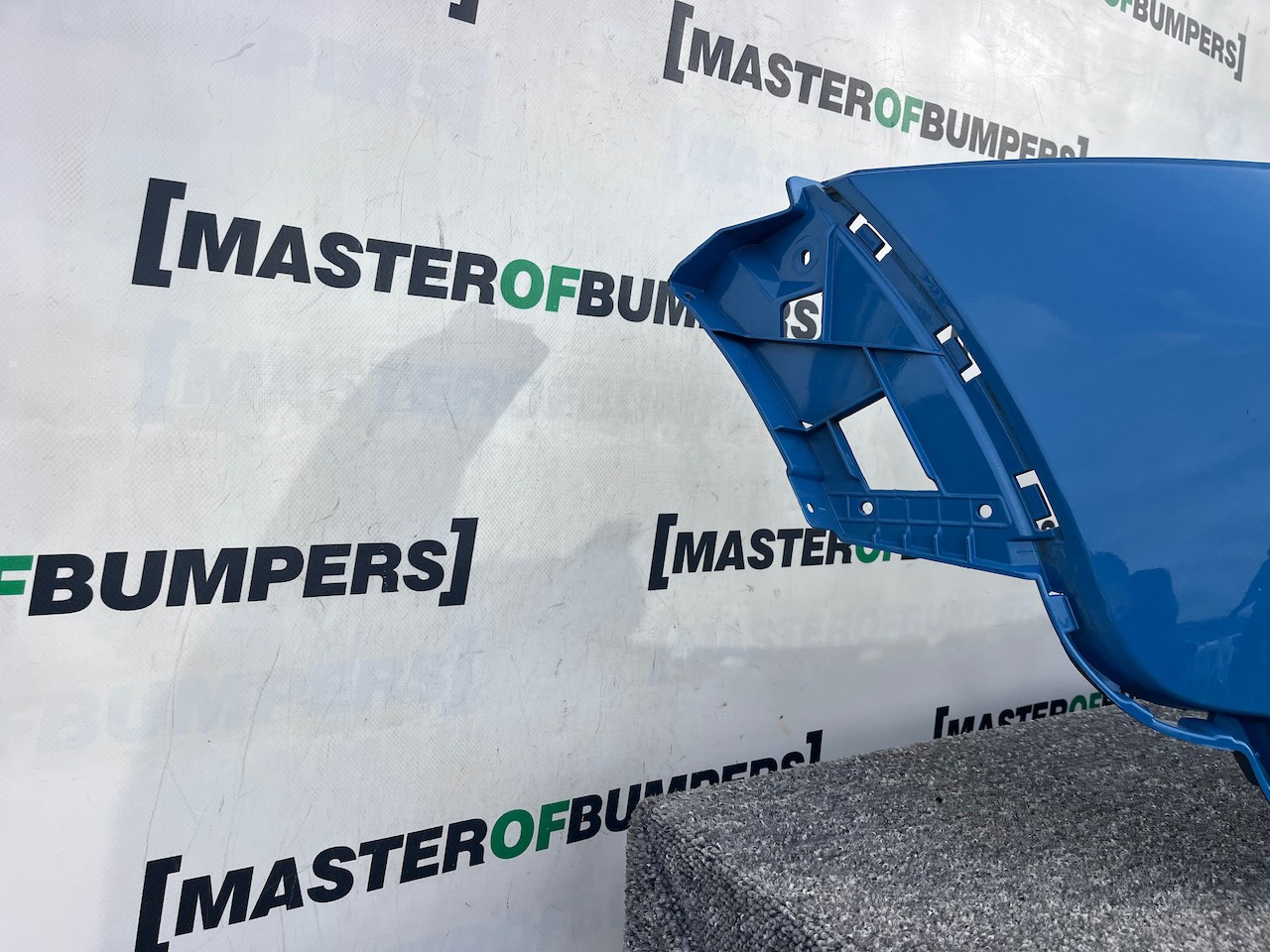 Mini Countryman Basic R60 2010-2016 Front Bumper Genuine [p540]