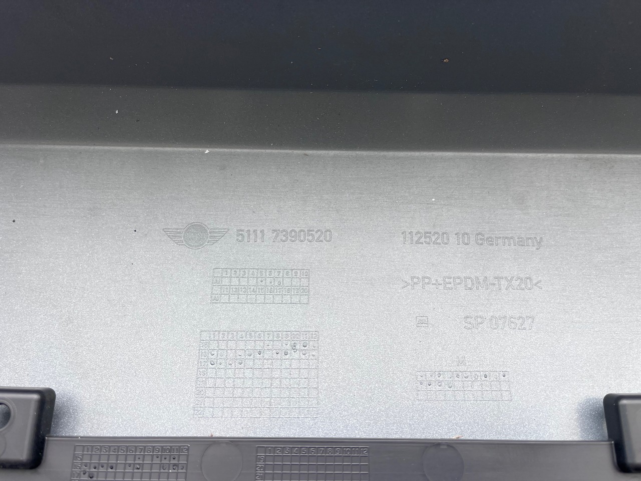 Mini Countryman Se Classic F60 2017-2020 Front Bumper No Pdc Genuine [p663]