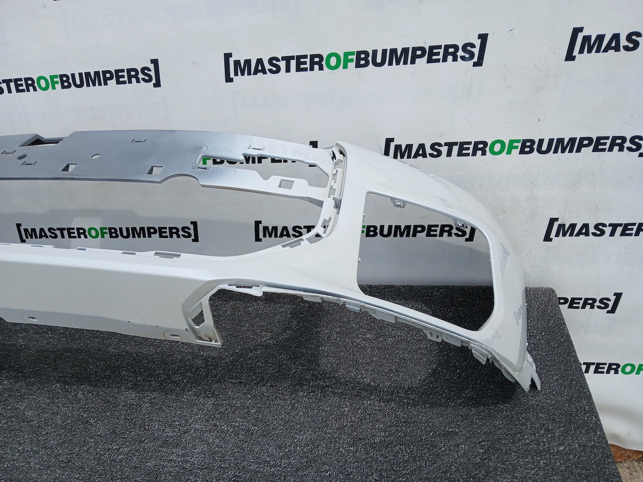 Mini Cooper Jcw F6x Hatchback 2025-2027 Front Bumper Pdc Genuine [p701]