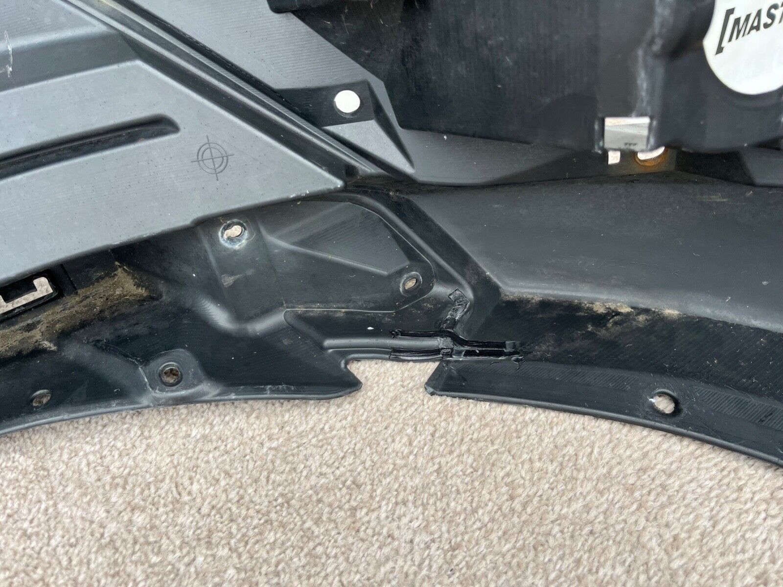 Mitsubishi Outlander Mivec Exceed 2017-21 Front Bumper No Jets Genuine [m423]