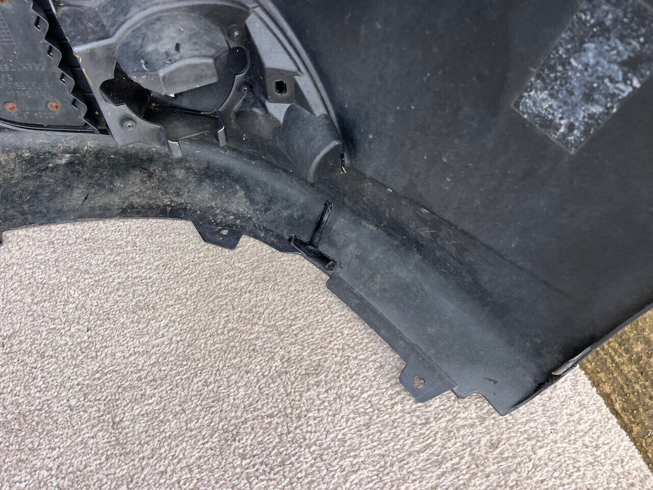 Mitsubishi Lancer Gs2 Evo 10 Hatch 2008-2011 Front Bumper +jets Genuine [g434]