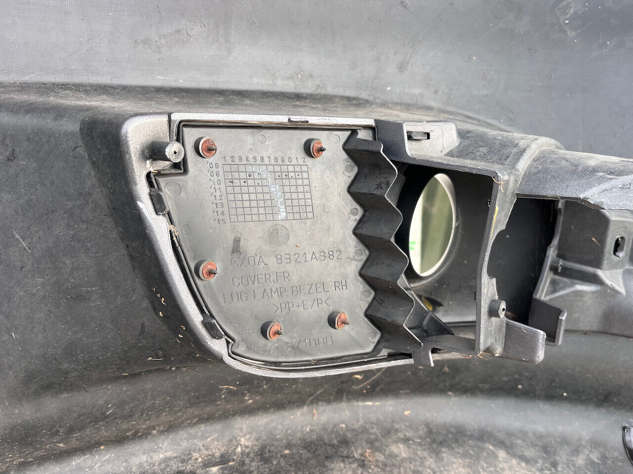 Mitsubishi Lancer Gs2 Evo 10 Hatch 2008-2011 Front Bumper +jets Genuine [g434]