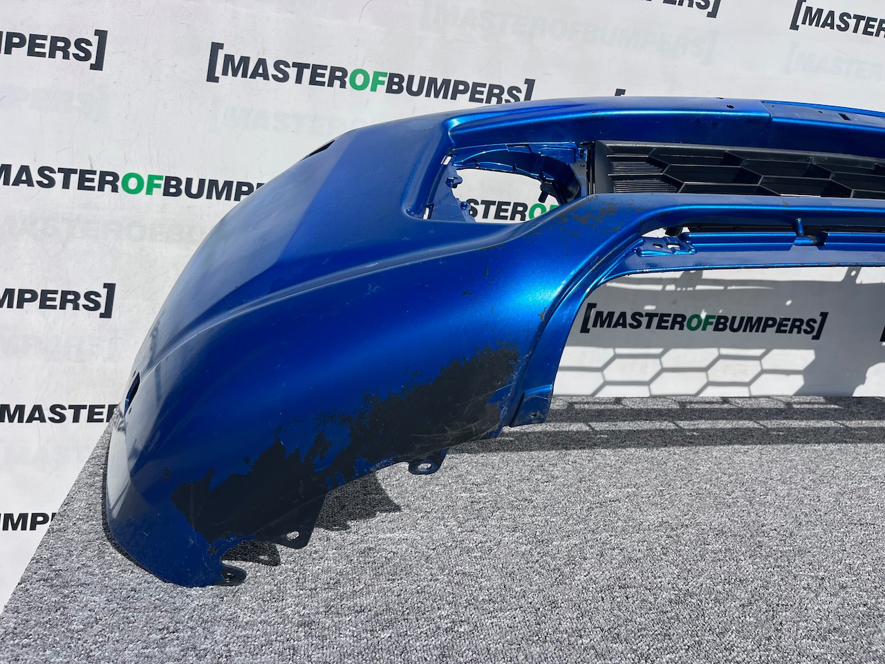 Mitsubishi L200 Barbarian Titan 2016-2019 Front Bumper Jets Genuine [m466]