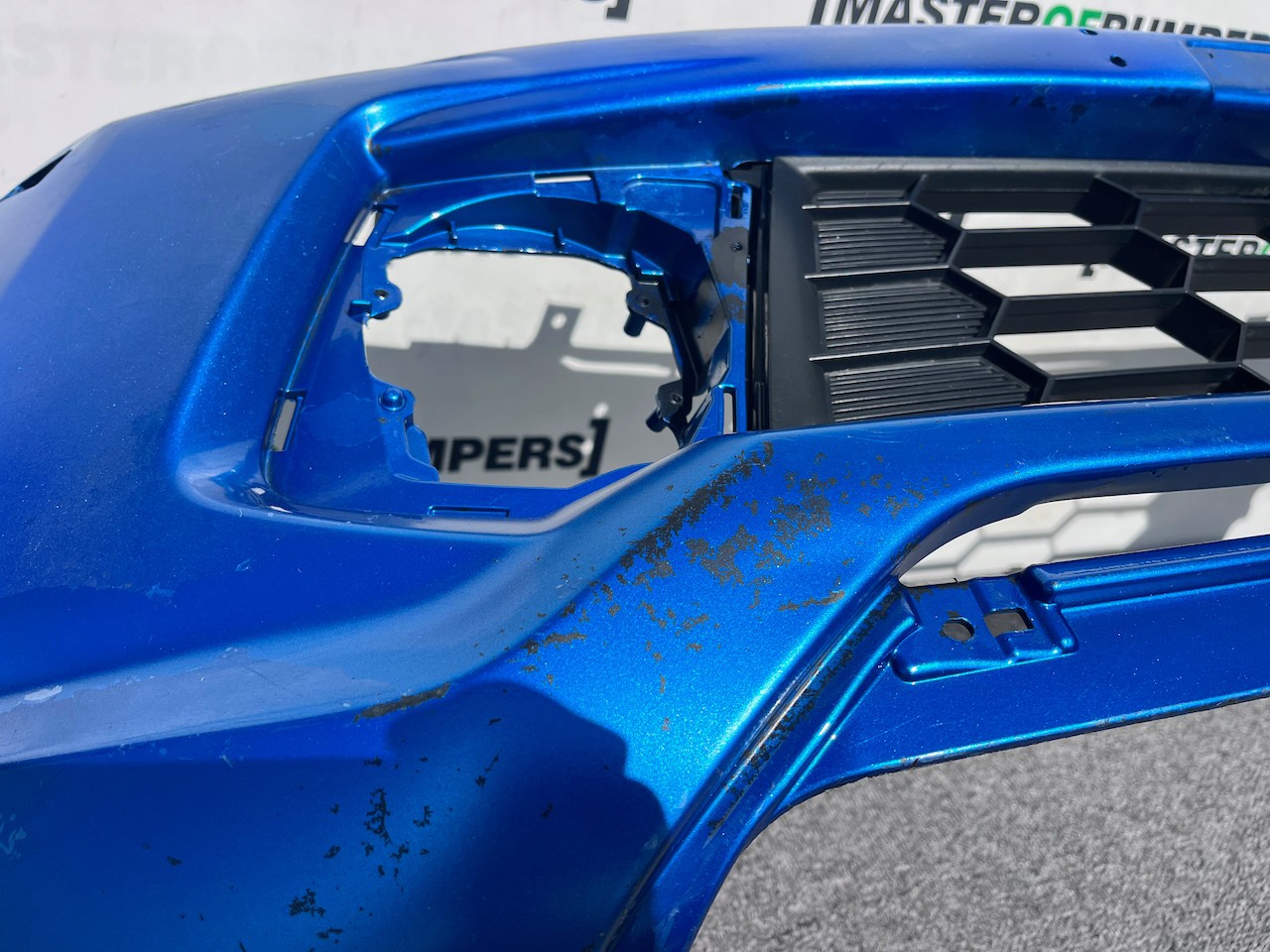 Mitsubishi L200 Barbarian Titan 2016-2019 Front Bumper Jets Genuine [m466]