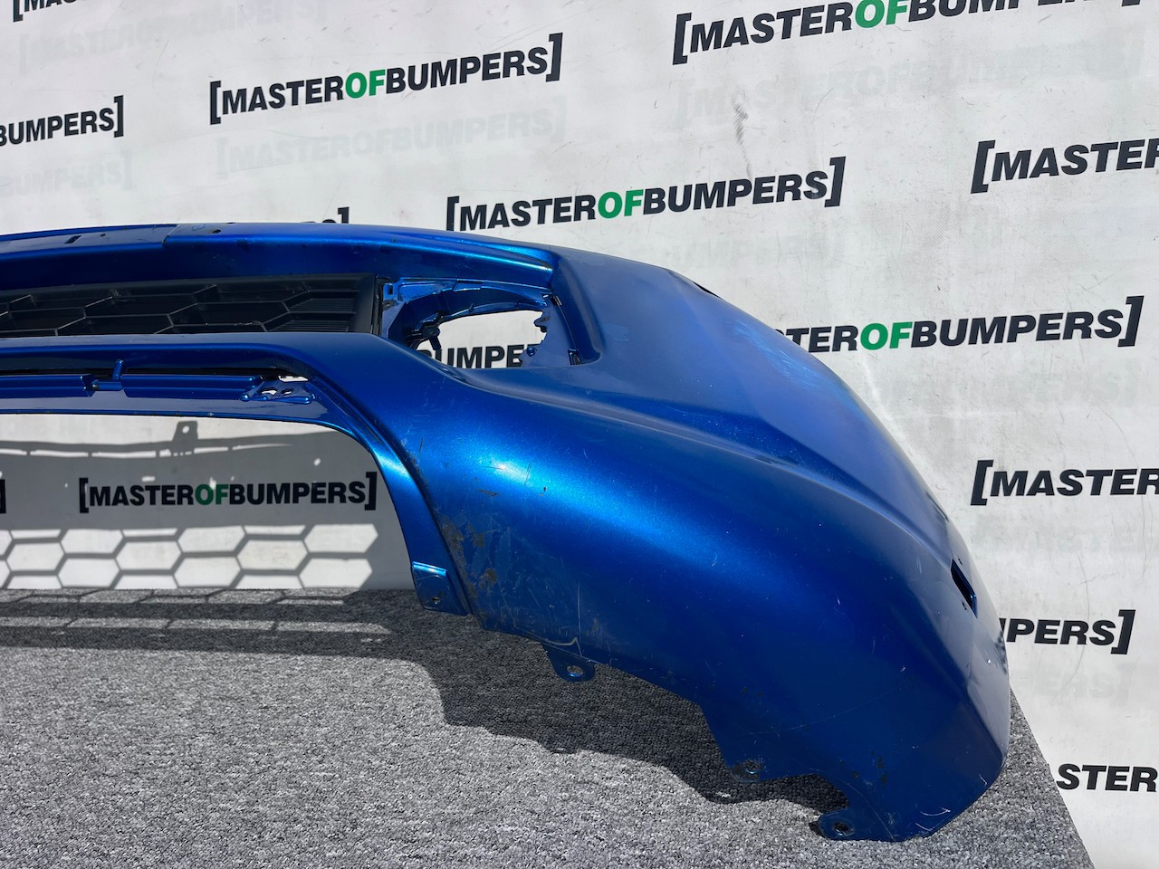 Mitsubishi L200 Barbarian Titan 2016-2019 Front Bumper Jets Genuine [m466]