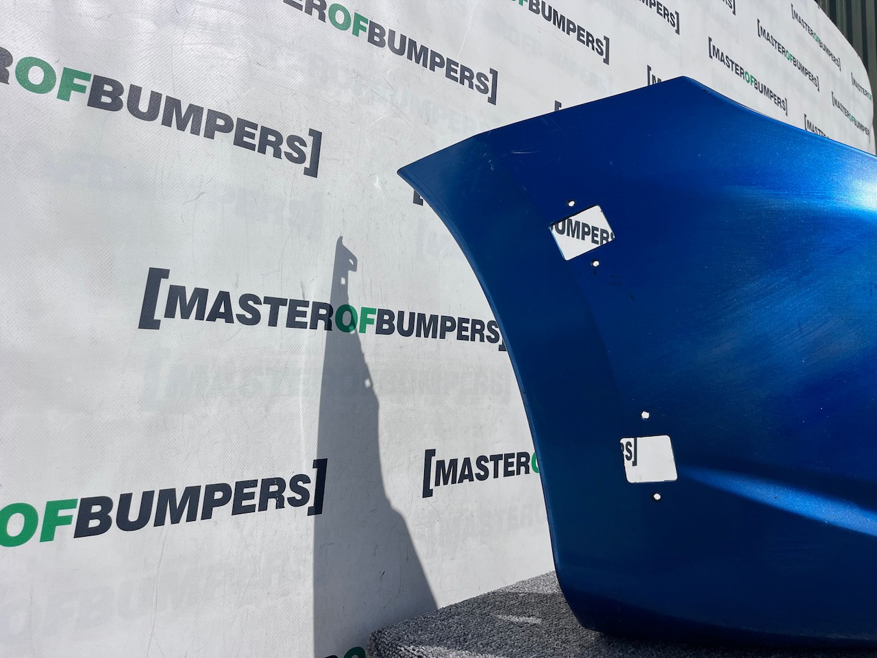 Mitsubishi L200 Barbarian Titan 2016-2019 Front Bumper Jets Genuine [m466]