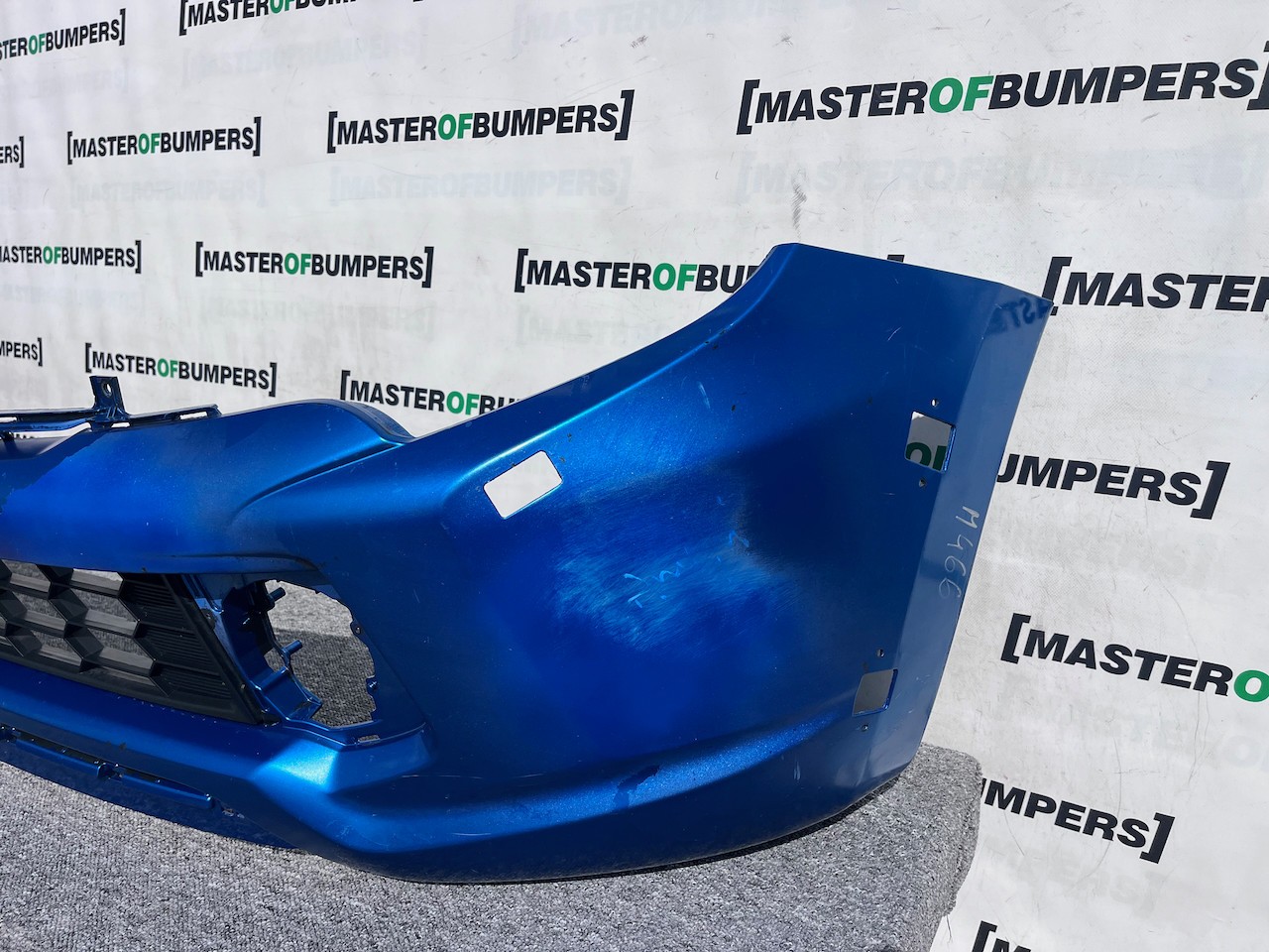 Mitsubishi L200 Barbarian Titan 2016-2019 Front Bumper Jets Genuine [m466]