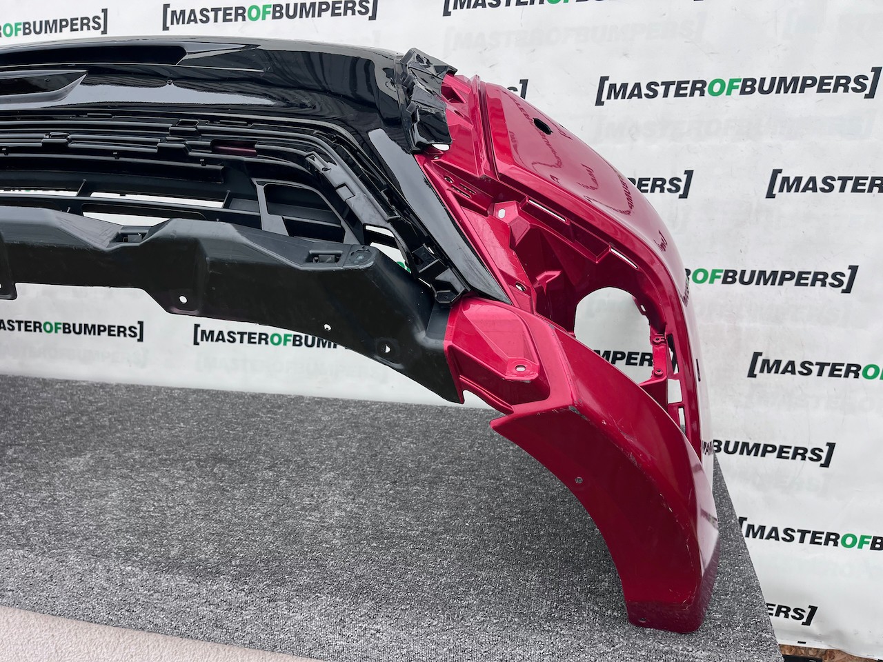 Mitsubishi Outlander Ls Phev Mk3 2017-2021 Front Bumper 4 Pdc Jet Genuine [m487]