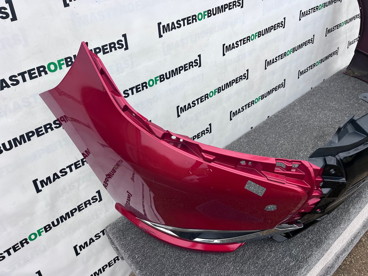 Mitsubishi Outlander Ls Phev Mk3 2017-2021 Front Bumper 4 Pdc Jet Genuine [m487]