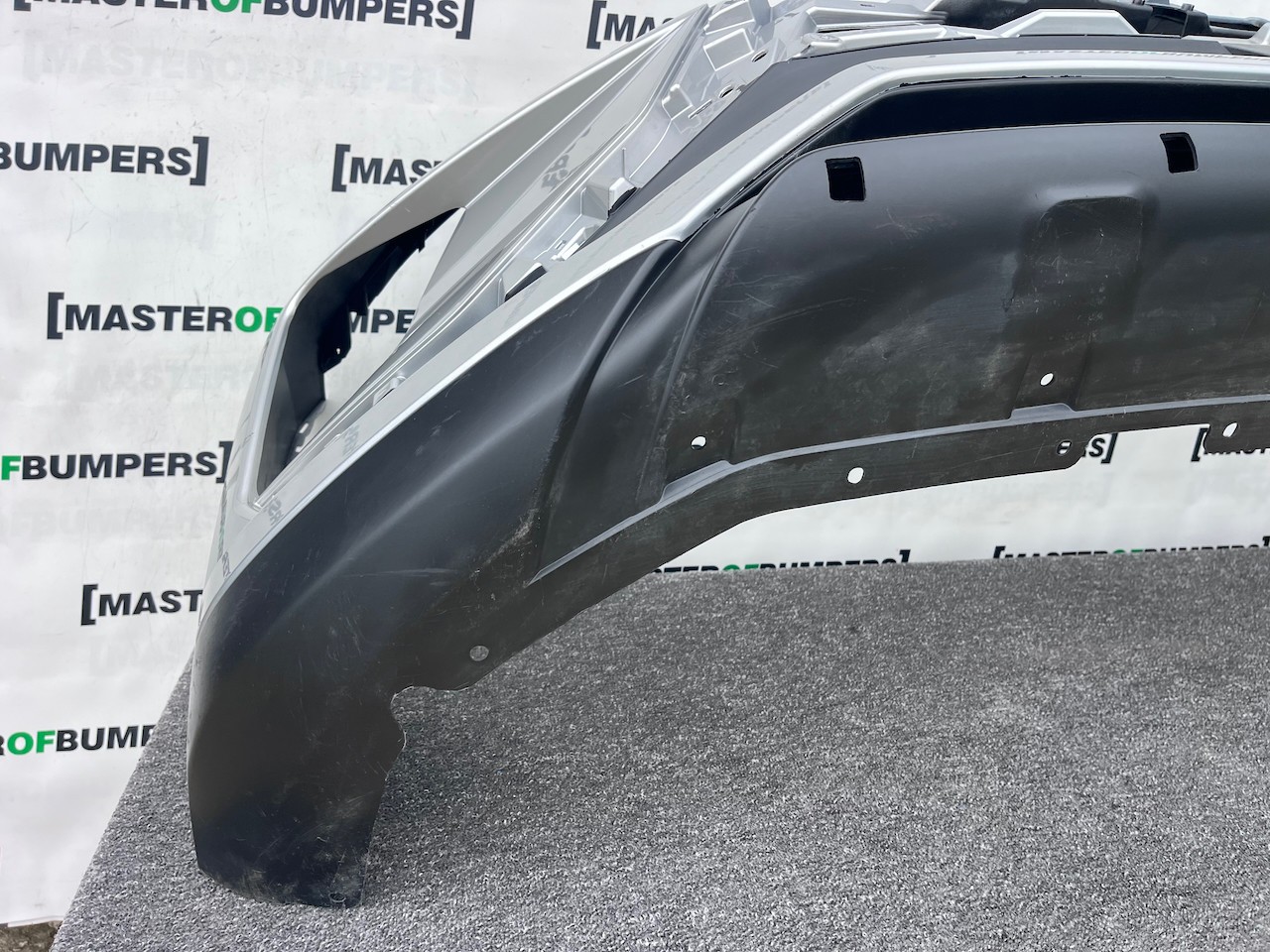 Mitsubishi Eclipse Cross 2017-2021 Front Bumper No Pdc +jet Genuine [m497]